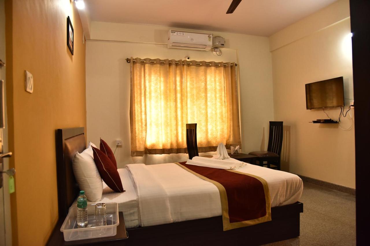 The Banjaara Suites Бангалор Экстерьер фото