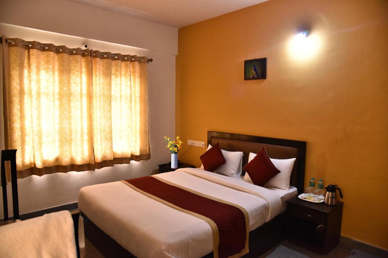 The Banjaara Suites Бангалор Экстерьер фото