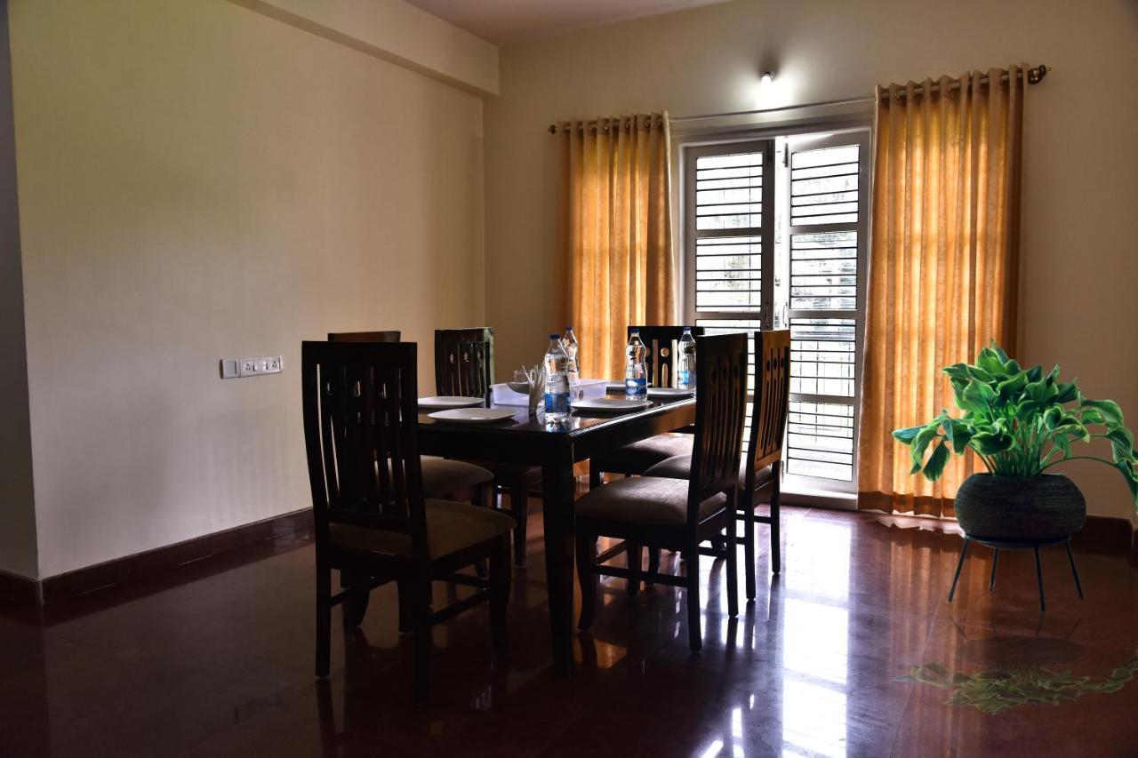 The Banjaara Suites Бангалор Экстерьер фото
