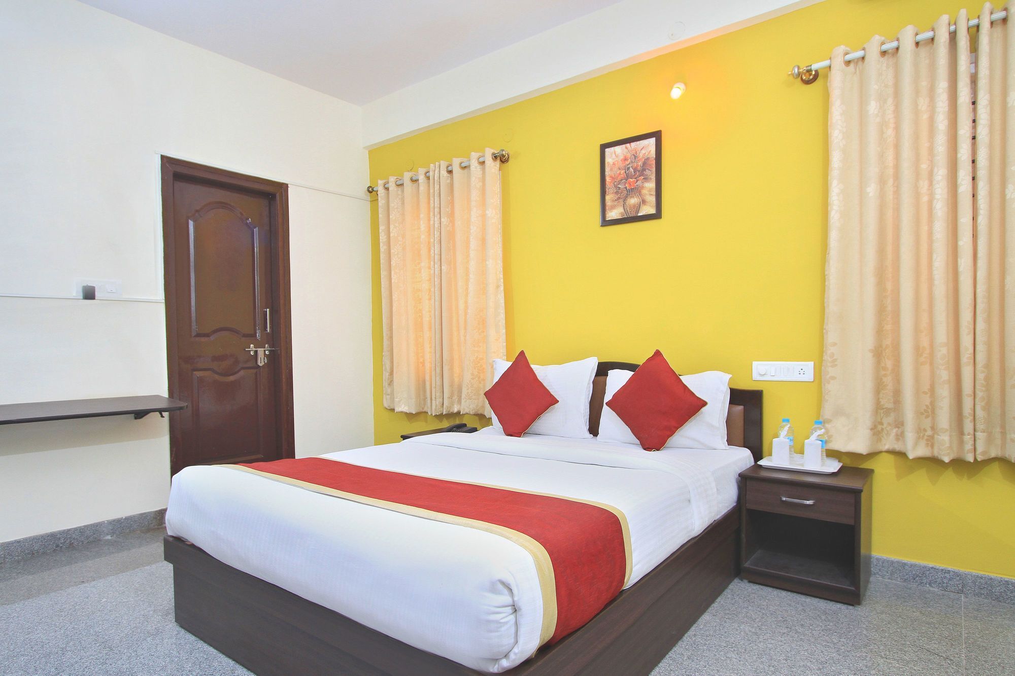 The Banjaara Suites Бангалор Экстерьер фото